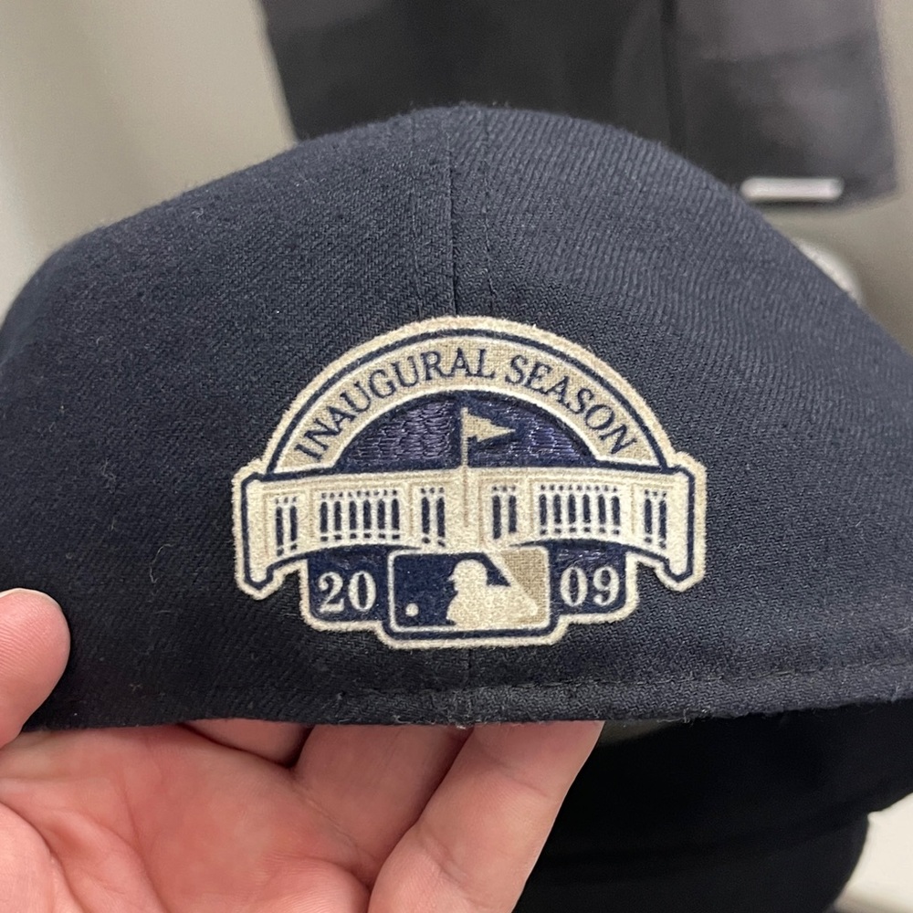 New Era Navy NY Logo Cap with World Series Patch - Picture 3 of 9